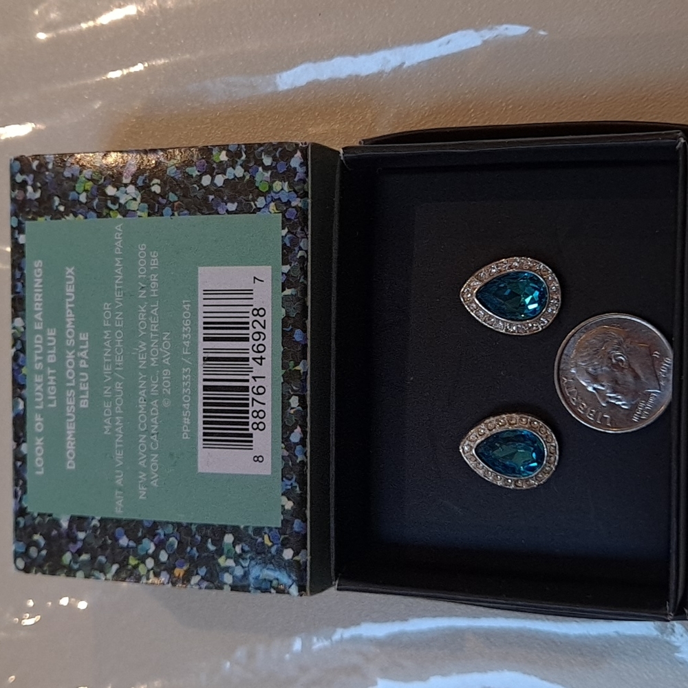 Look of Love Stud earrings